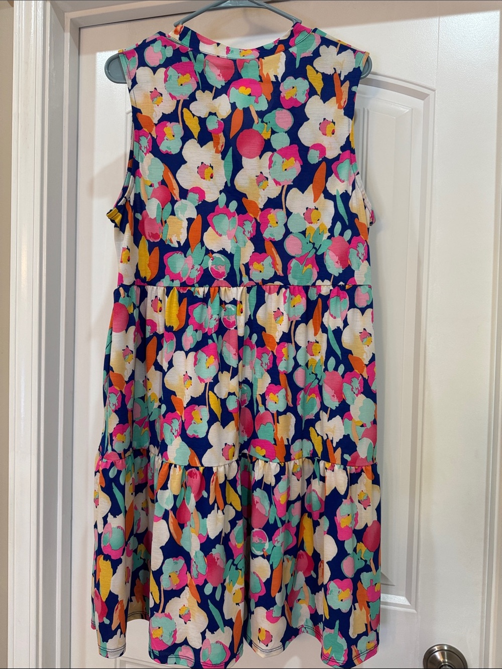 Dear Scarlett Sleeveless Lizzy Tiered Dress size L NWT - Picture 3 of 4